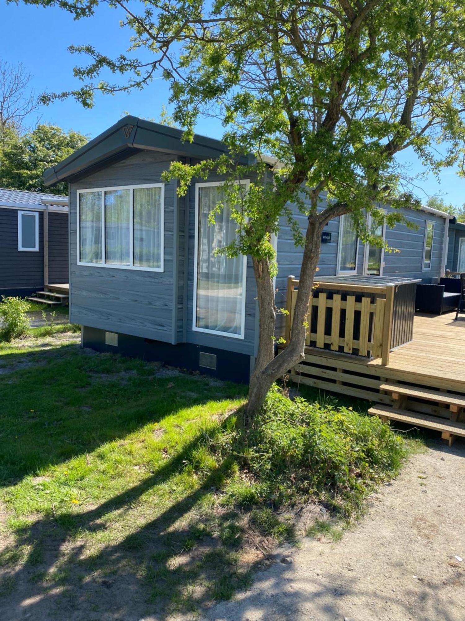 4 Persoons Chalet Hz 21 Lauwersoog Exterior foto